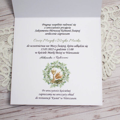 srodek zaproszenia na komunie