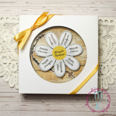 apostolat margaretka magnes w pudelku