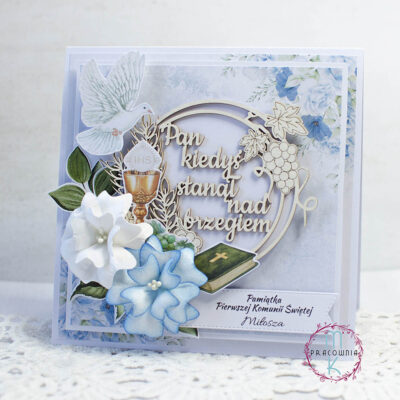 kartka w pudełku na komunię świętą