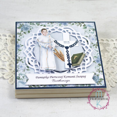 pamiątka drewniana na komunie