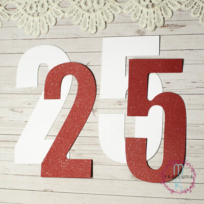 cyfra czerwona 25
