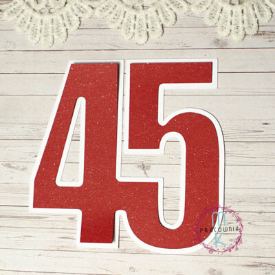 cyfra 45 czerwona