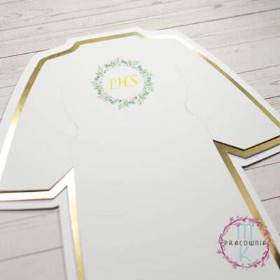 baza kartki z warstwami i zielonym wiankiem na środku jako grafiką