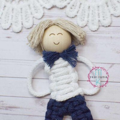 koralik drewniany do tworzenia postaci aniołka i innych. koralik grawerowany z uśmiechem i oczami